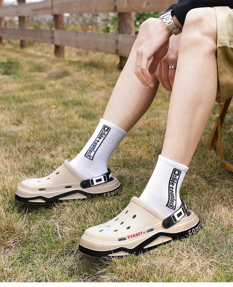 New fashion sandals Men's EVA casual comfortable hole garden shoes outdoor men's beach sandals indoor home unisex slippers