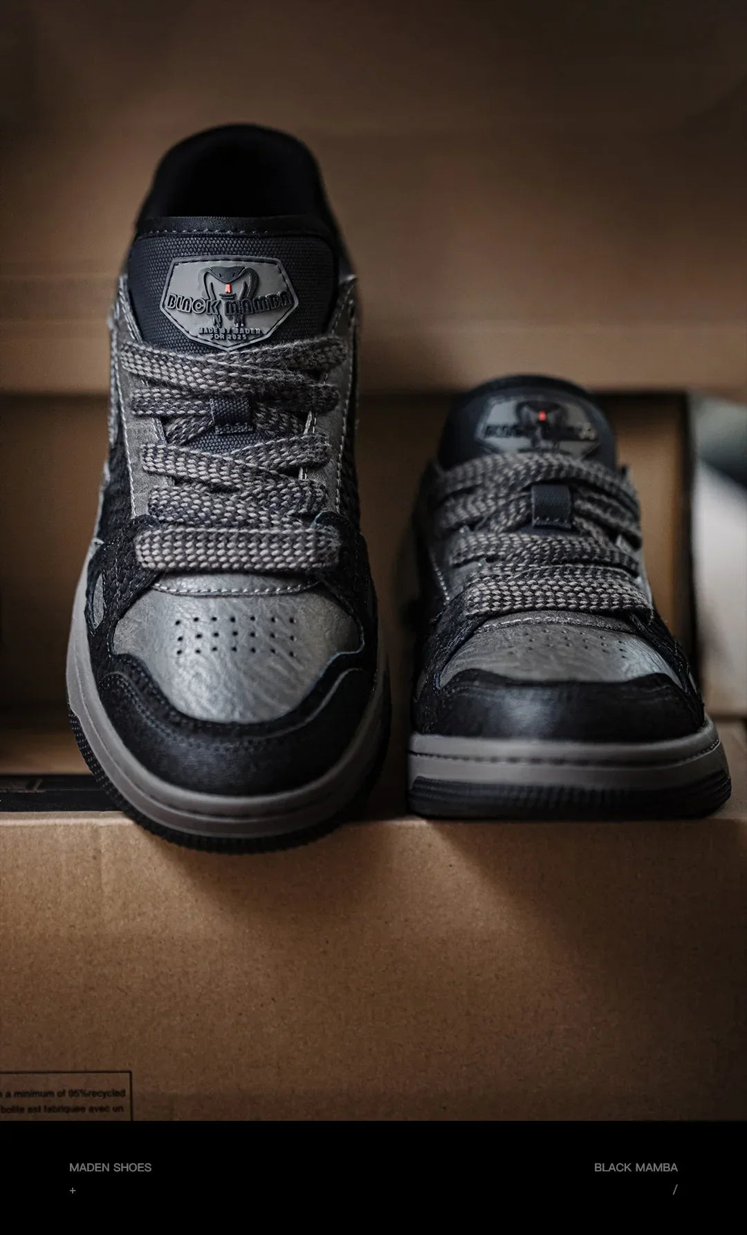 Maden Casual Snake Year Black Mamba Men's Sneakers Low-Top Flat Sole Versatile Black Shoes for Spring Autumn Skateboarding Shoes