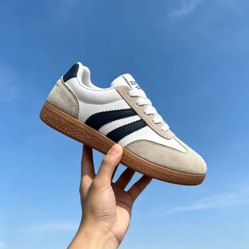 2026 New Couple Shoes, Large Size 35-43 Men's Shoes, Thick-Soled Casual Shoes, Trendy Versatile Sneakers, Comfortable Women's Shoes, Running Men's Shoes, Classic German Training Shoes