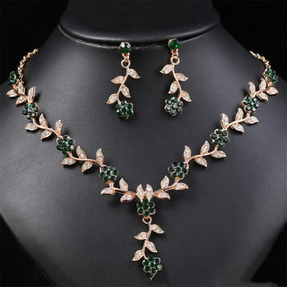 Sweet Jewelry Set Exquisite Rhinestone Pendant Banquet Party Women Fashion Romantic Crystal Necklace Earring Accessory Set