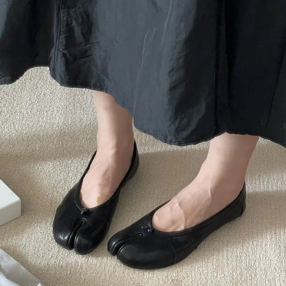 Split Toe Women Ballet Flats Fashion Tabi Shoes Casual Slip-on Loafers Ladies Pleated Leather Espadrilles Zapatillas Mujer
