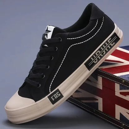 2026 New Men Canvas Shoes Breathable Outdoor Mens Casual Shoes Comfortable Spring Autumn Cloth Flat Shoes Black Walking Sneakers