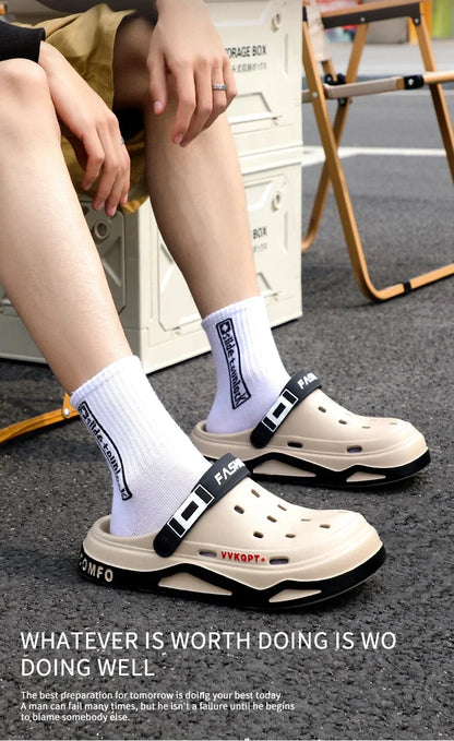 New fashion sandals Men's EVA casual comfortable hole garden shoes outdoor men's beach sandals indoor home unisex slippers