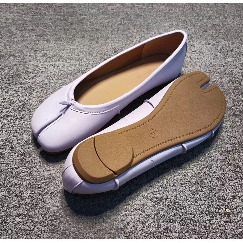 Split Toe Women Ballet Flats Fashion Tabi Shoes Casual Slip-on Loafers Ladies Pleated Leather Espadrilles Zapatillas Mujer