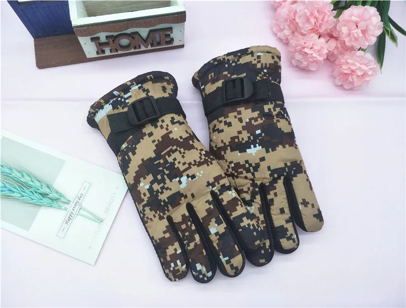 Kids Winter Gloves for Boys Girls 8-12 Years Old Fleece Lined Warm Thick Camouflage Ski Cycling Design Mittens Accessories