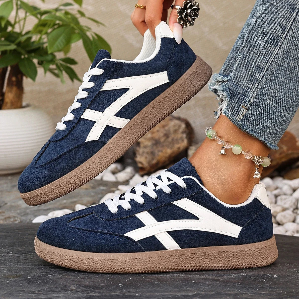 Women Sneakers 2026 Fashion Casual Flats Vulcanize Shoes Round Toe Lace Up Comfortable Flat Shoes for Women Zapatos De Mujer