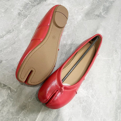 Split Toe Women Ballet Flats Fashion Tabi Shoes Casual Slip-on Loafers Ladies Pleated Leather Espadrilles Zapatillas Mujer
