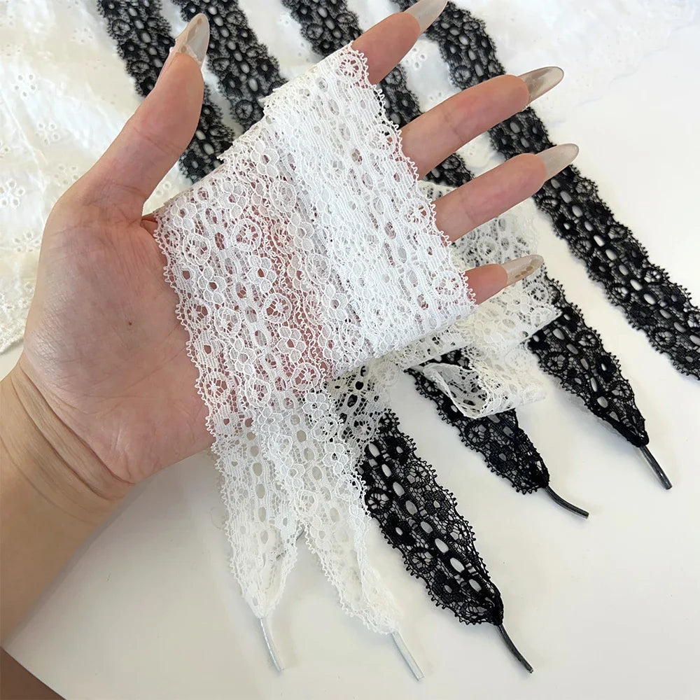 1/4Pairs Fancy Lace 3CM Wide Flat Shoelaces Sneakers Women Casual Shoes Black White Fashion Shoe Strings Replacement Accessories