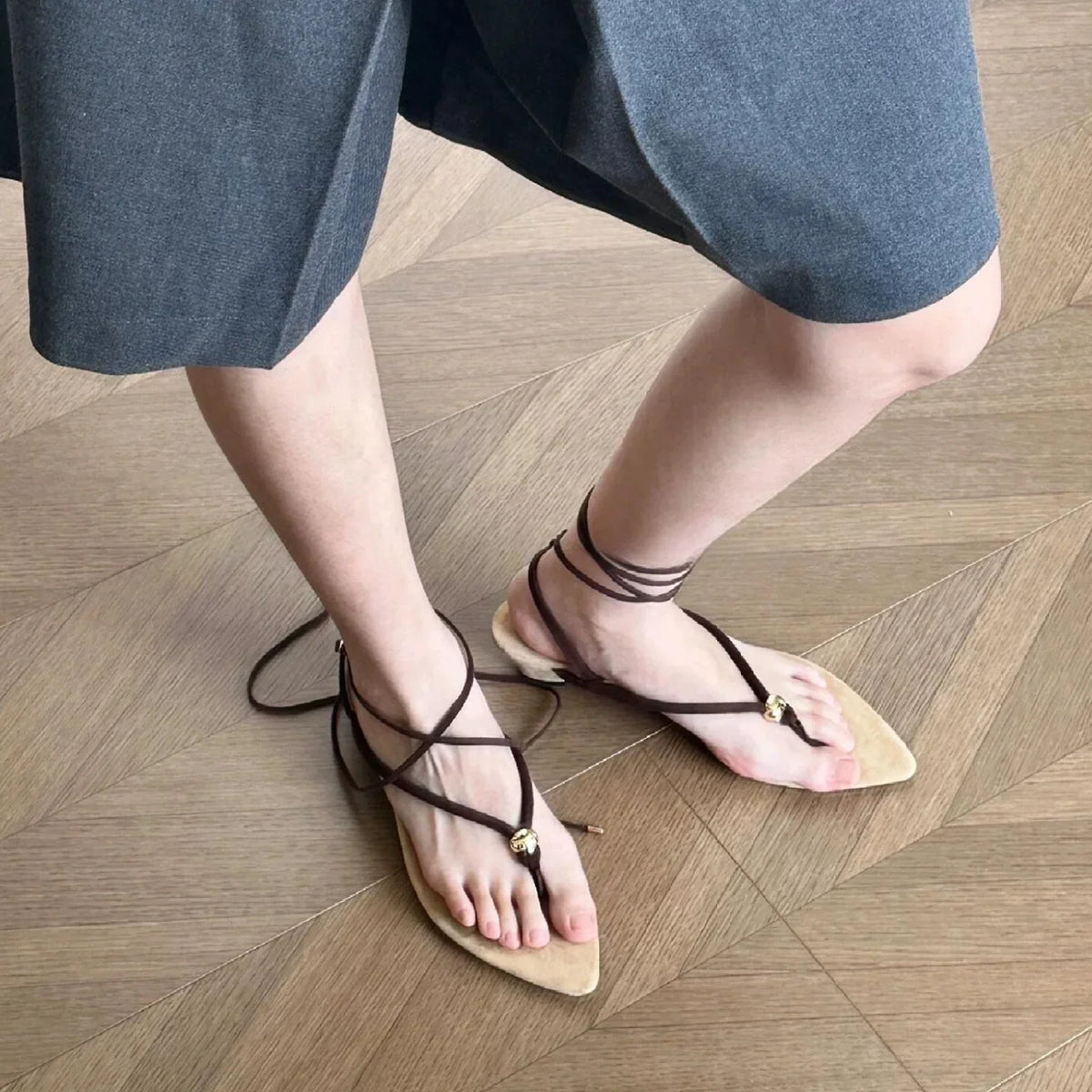 Women's Brown Lace-Up Thong Pointed Toe Wedge Heel Sandals Elegant Classic Clip-Toe Design Ladies Summer Retro Casual Shoes