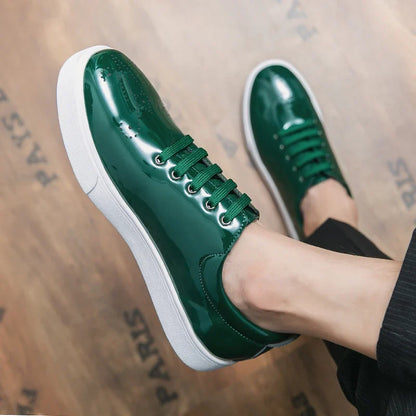 Spring Autumn Leather Shoes High Quality Patent Leather Casual Shoes Lace Up Sneakers Green Fashion Sole Designer Leather Shoes