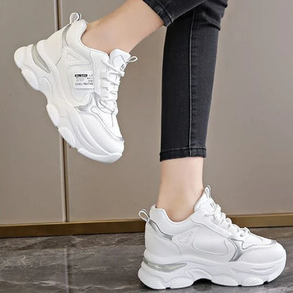 Women's Thick Soled Lightweight Sports Shoes Spring and Autumn New White Casual Women's Thick Soled Height Increasing Shoes