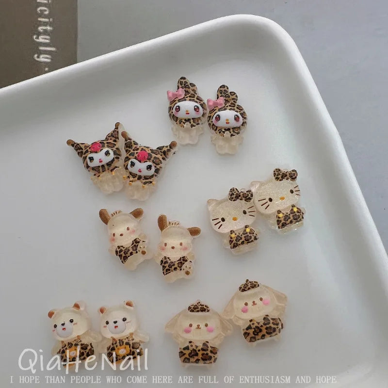 50Pcs Leopard Sanrio 3D Resin Nail Charms Mixed Kuromi My Melody Kitty Nail Parts DIY Manicure Decor Accessories