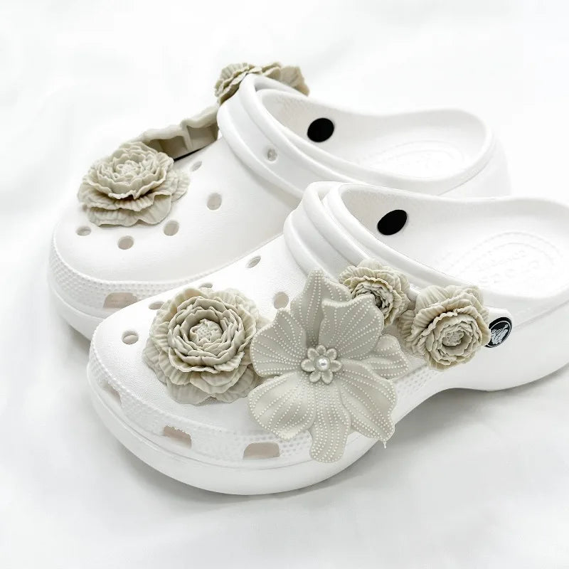 Cute Shoe Charms Set DIY Flower Hole Shoe Buckle Shoes Accessories 3D Flower Bouquet Bone White Hole Shoe Decorations For Women