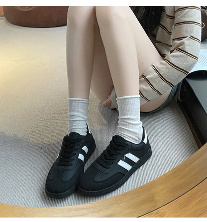 Autumn Women Casual Sports Shoes 2025 Comfortable Non Slip Outdoor Casual Shoes Soft Sole Retro Female Sneakers Zapatos Mujer