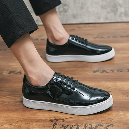 Spring Autumn Leather Shoes High Quality Patent Leather Casual Shoes Lace Up Sneakers Green Fashion Sole Designer Leather Shoes