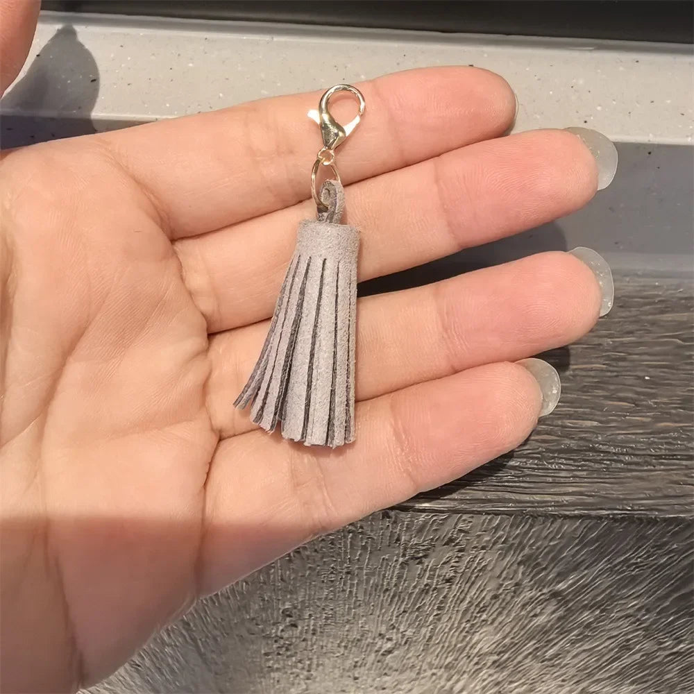 1Pcs Autumn Winter Maillard Tassel Pendant Shoe Charms Leather Flower Shoelace Buckle Sports Shoe Decoration Accessory Buckle