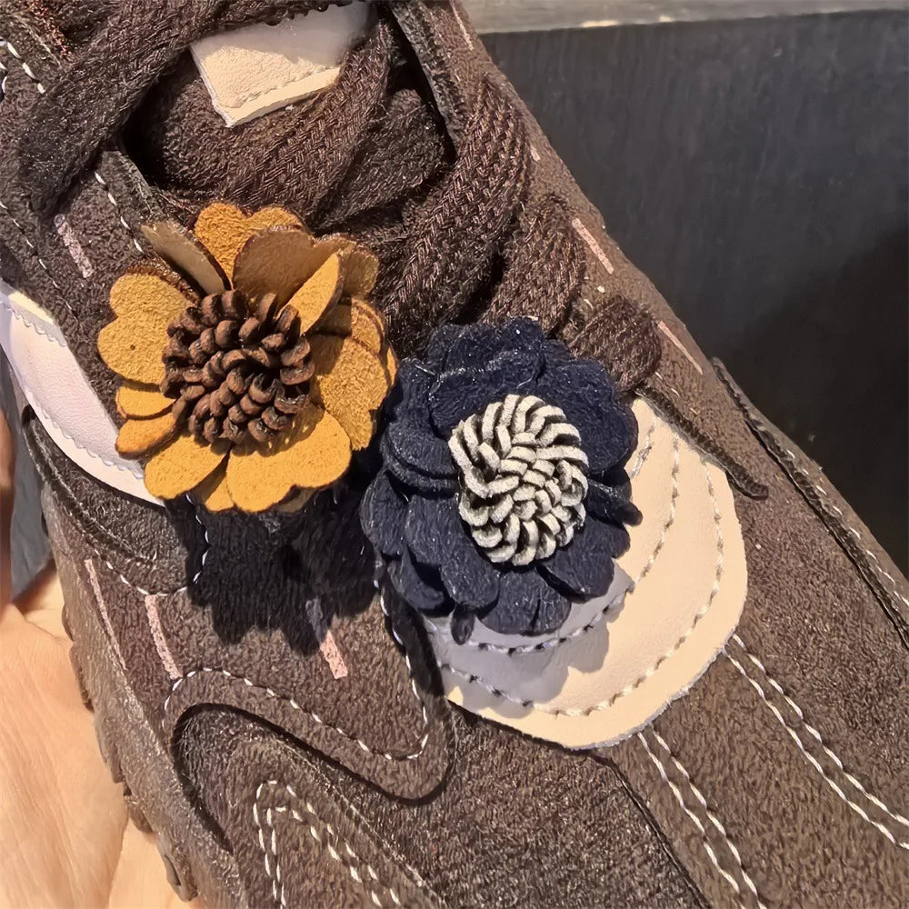 1Pcs Autumn Winter Maillard Tassel Pendant Shoe Charms Leather Flower Shoelace Buckle Sports Shoe Decoration Accessory Buckle