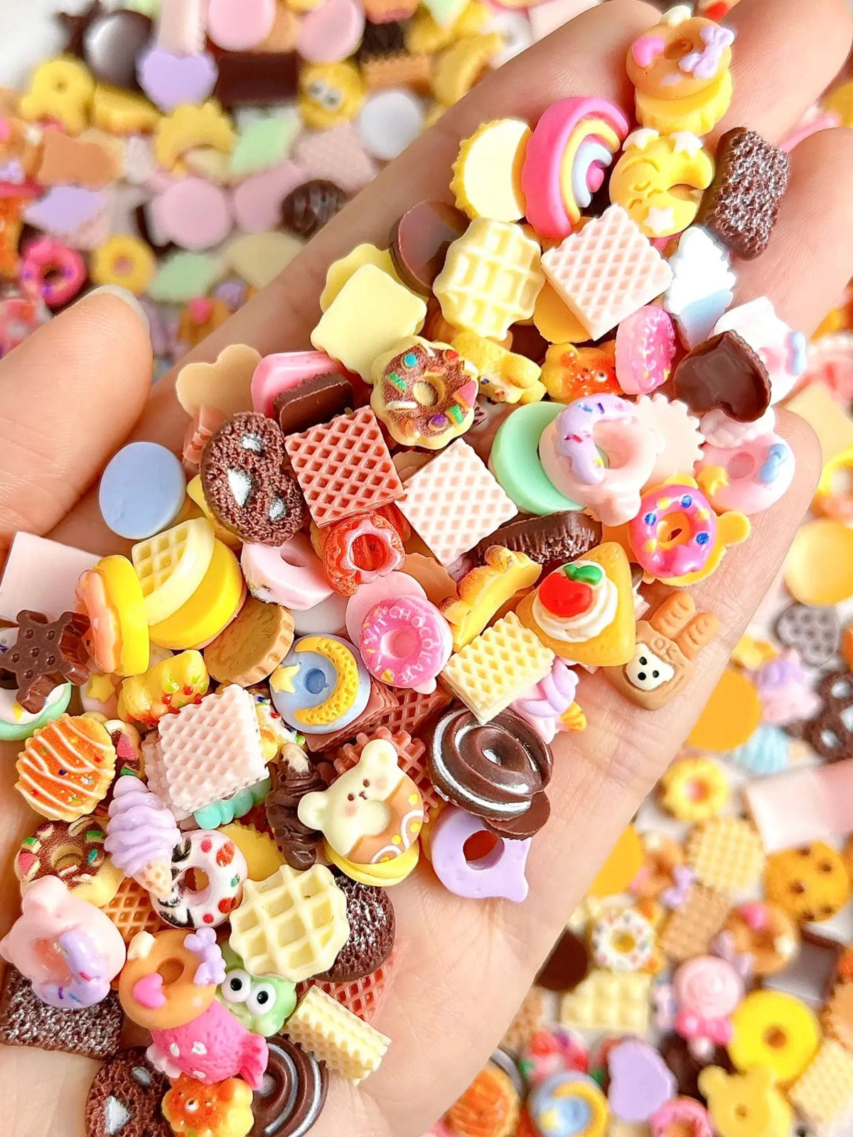 50PCS Cartoon Resin Nail Charms Simulated Biscuits Bear Croissant Donuts Cake Mix Design Creative Painted DIY Nail Art