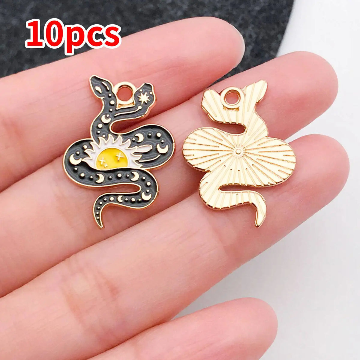 Mix 10/20 pcs of Alloy Enamel Halloween Charms Pendants, Suitable for DIY Necklace, Earring, Keychain Jewelry Making Accessory.