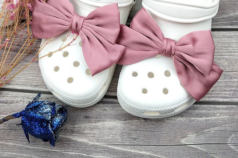 Cute Red Bow Shoe Charms for Crocs Designer DIY Bow-knot Wing Shoe Decorations High Quality Clogs Buckle Accessories New Fashion