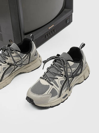 High Quality New Sneakers Men Women Fashion Casual Shoes with Neutral Anti Slip Anti Odor Performance Hot Selling Retro Run Shoe