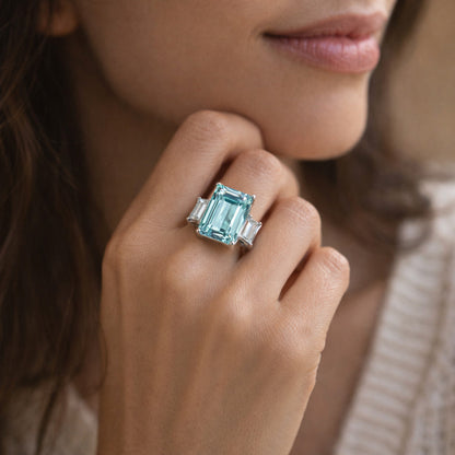 TK1862 - High polished (no plating) Stainless Steel Ring with Top Grade Crystal  in Sea Blue