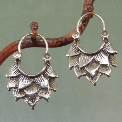 Simple Geometric Gypsy Curved Metal Ear Ring