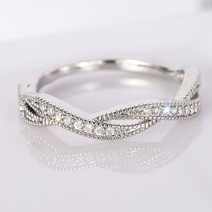 Everyday Lightweight Luxury Twisted-cross Wedding Ring