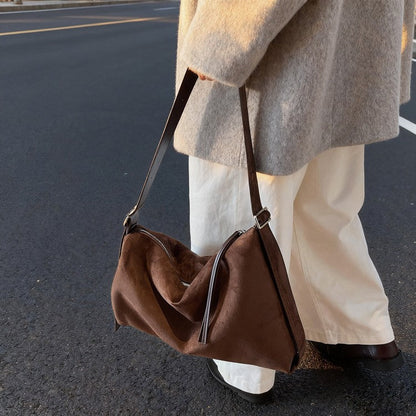 Womens Casual Retro Versatile Crossbody Bag